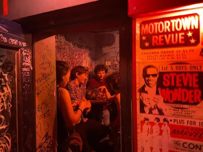 Groovin' Bar