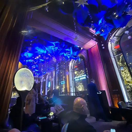 Bar du Plaza Athénée
