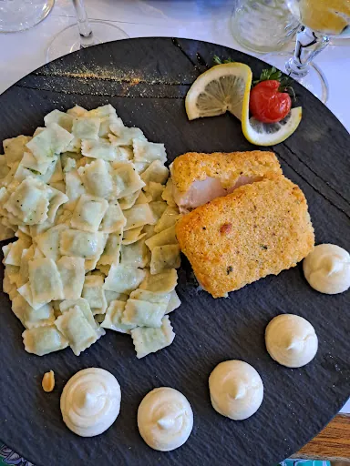 Café Le Victor Hugo
